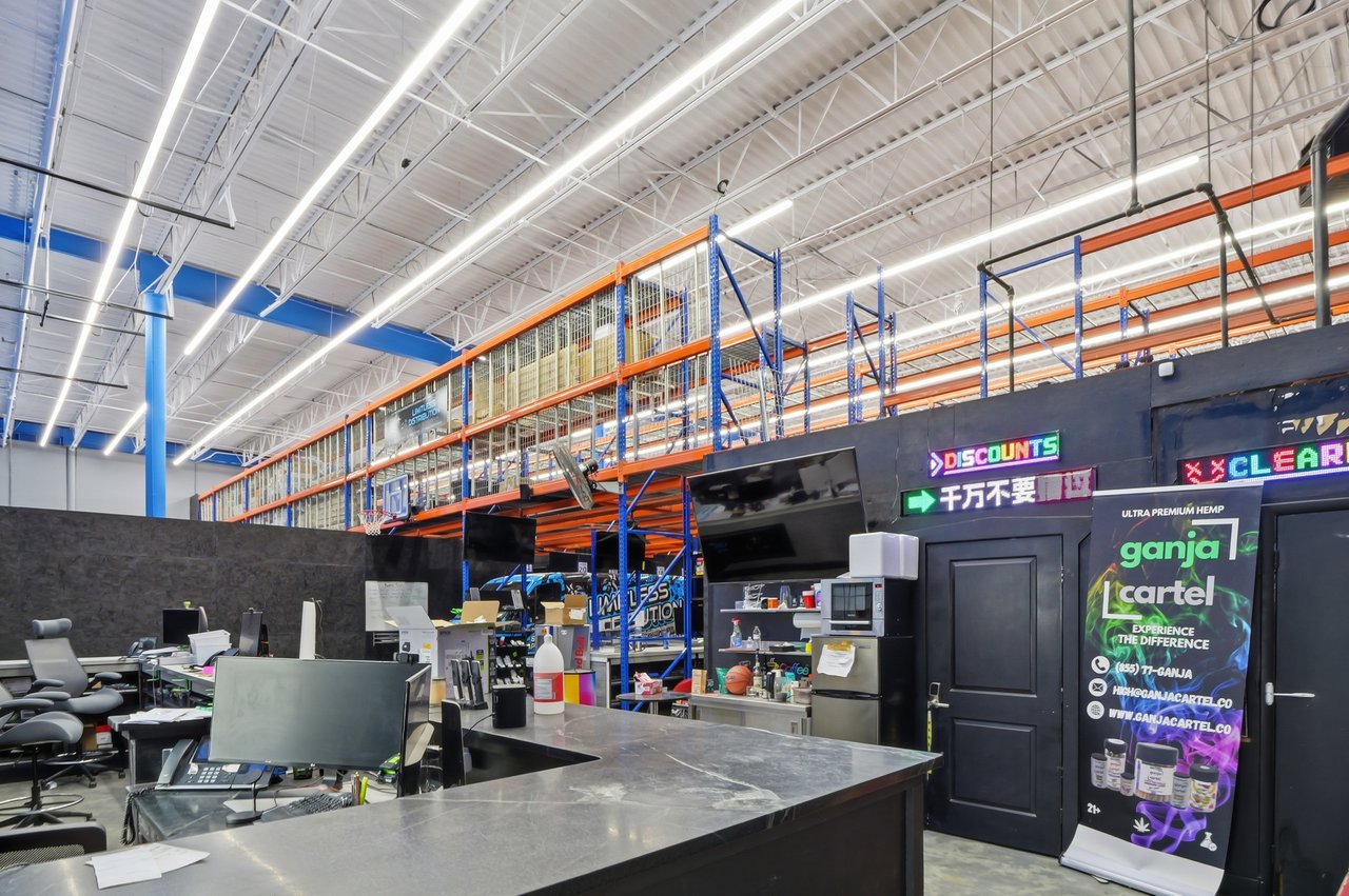 Cannabis-Approved Industrial Opportunity | 10,000 SF