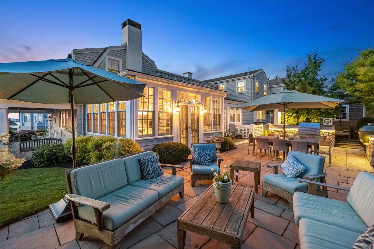 180 Edward Foster Rd, Scituate