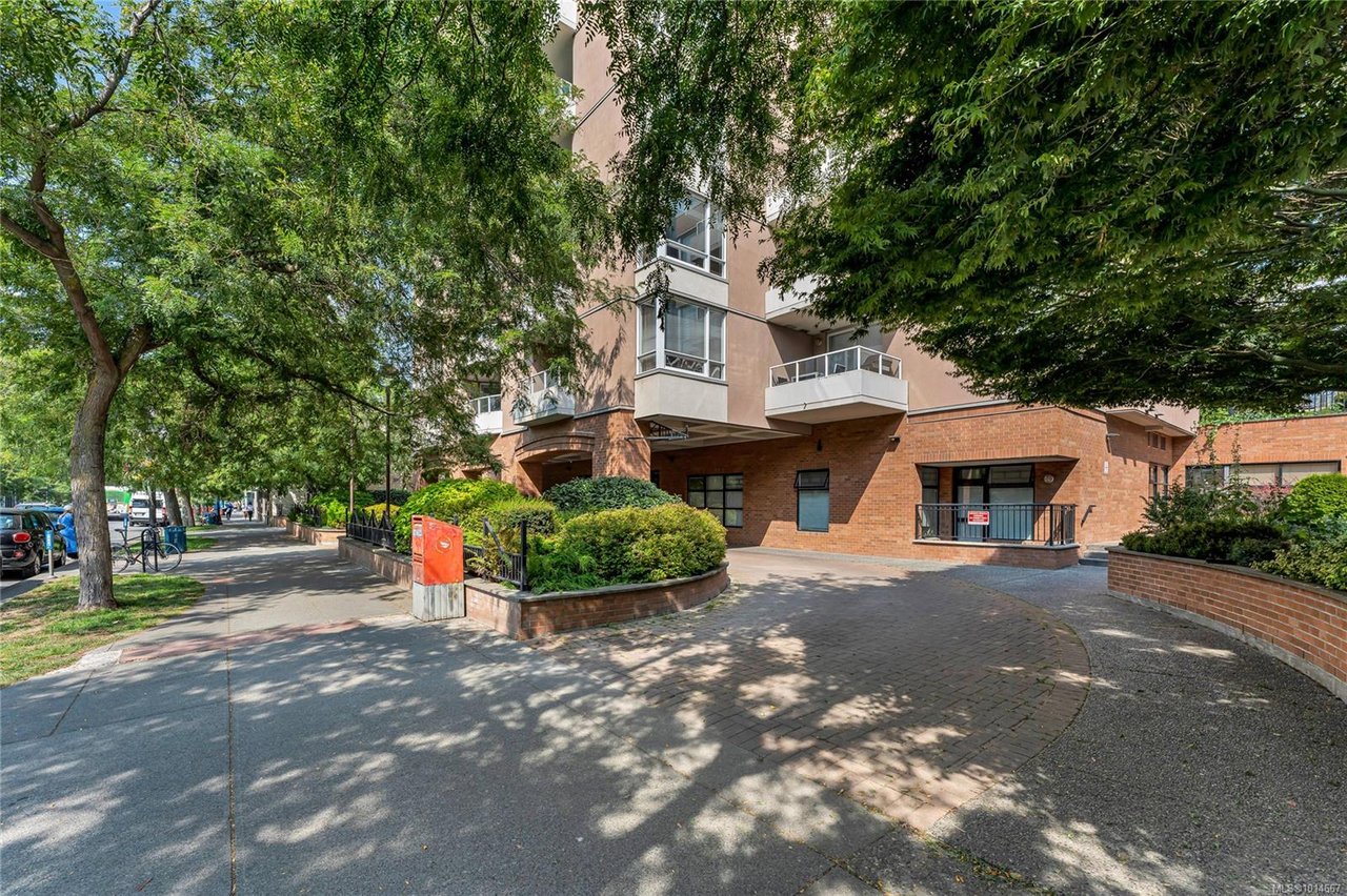 804-930 Yates St, Victoria