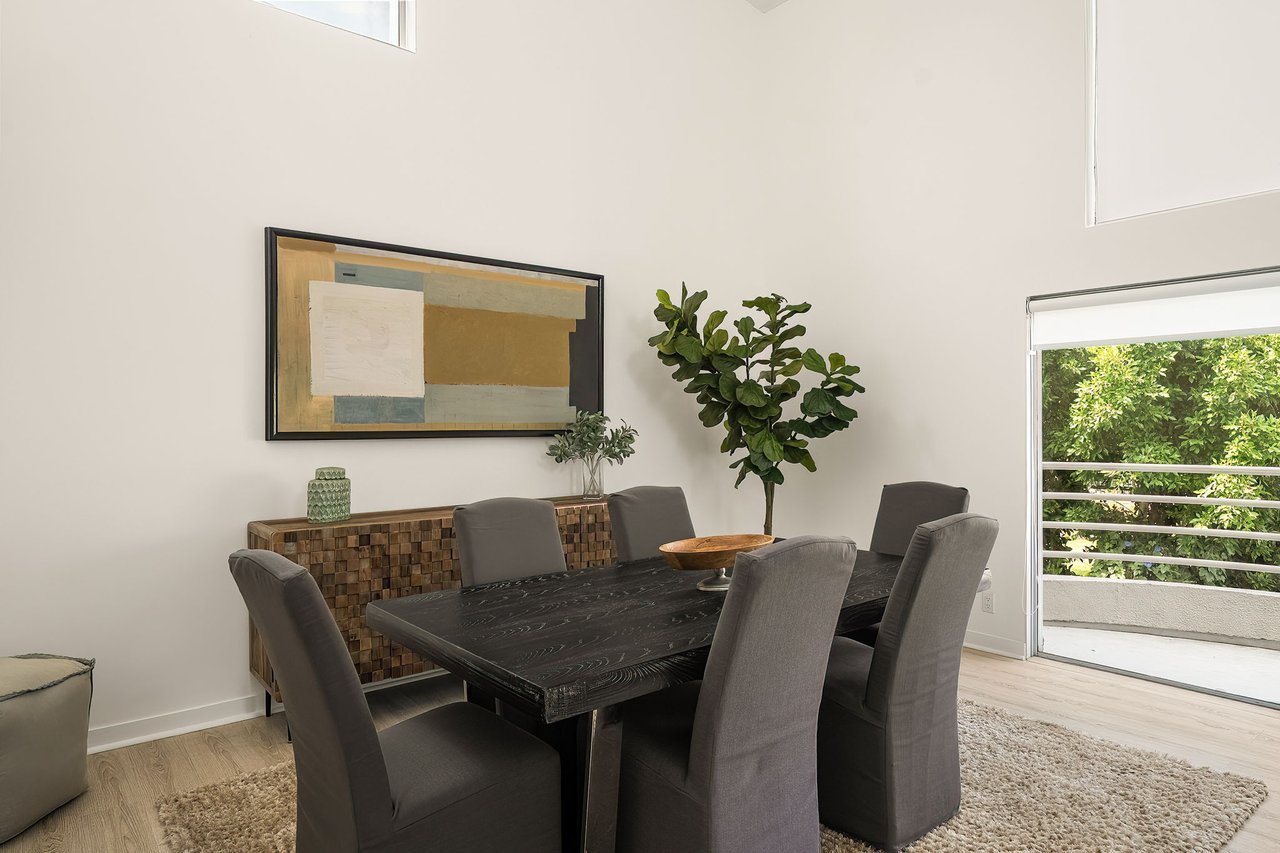 1617 S Beverly Glen Blvd Unit: 404, Westwood