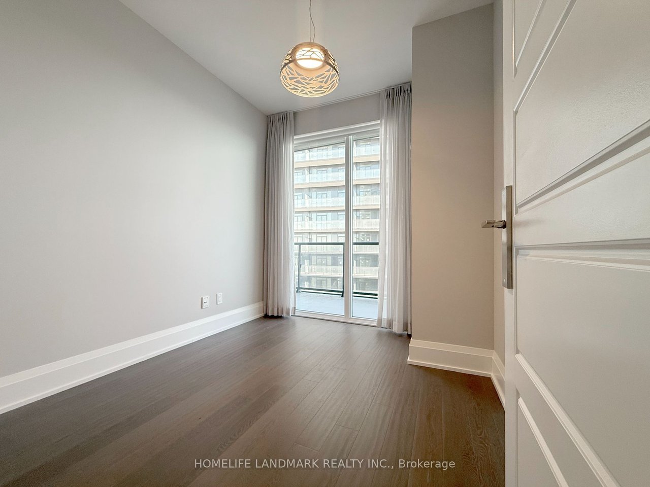 LAGO AT THE WATERFRONT 