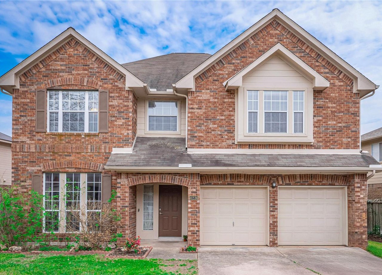 4236 Kingsburg DR