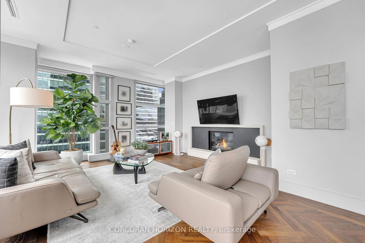 LUXURY LIVING AT THE RITZ