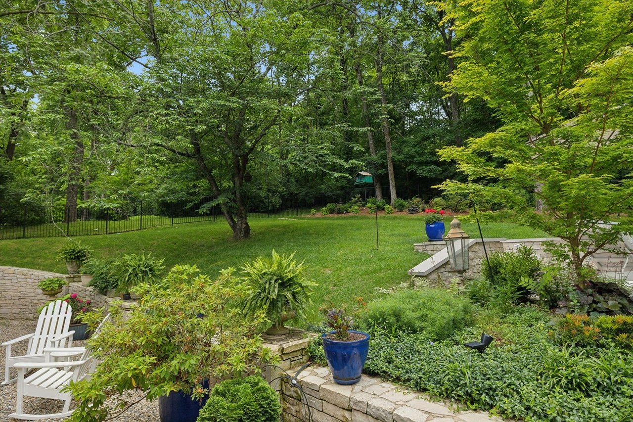 915 Calloway Dr