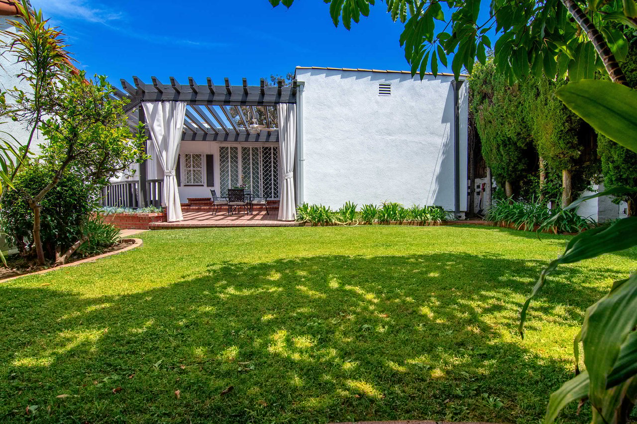 Off-Market Miracle Mile