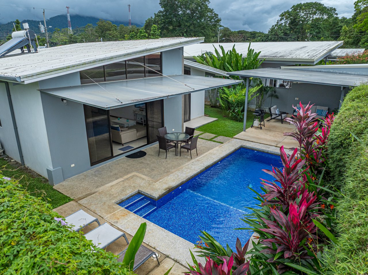 Uvita Home in Jardines del Sol with Private Pool and Dual Suites