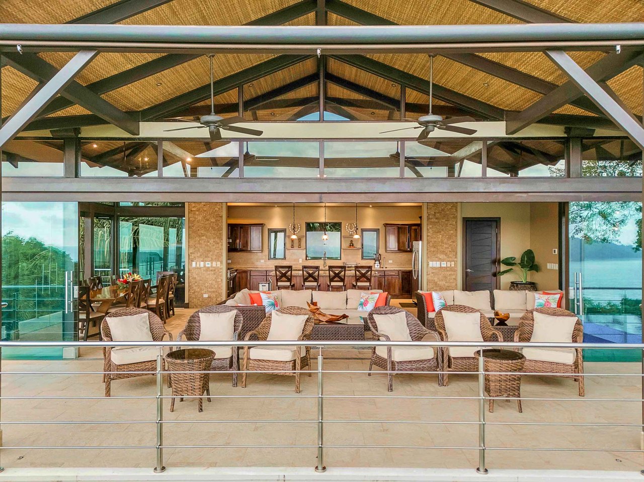 Walk to beach Vista Hermosa Estate Lucrative Contemporary Estate