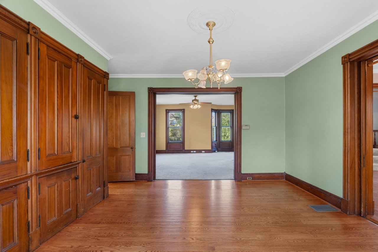 25 Old Turnpike Rd