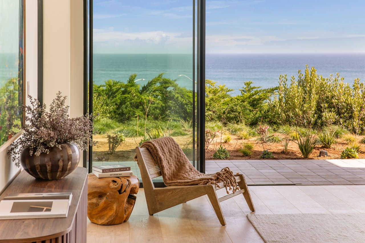 Ellice Street, Malibu