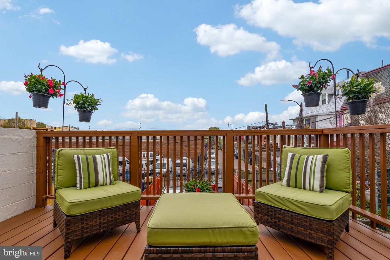 322 T St NW #2