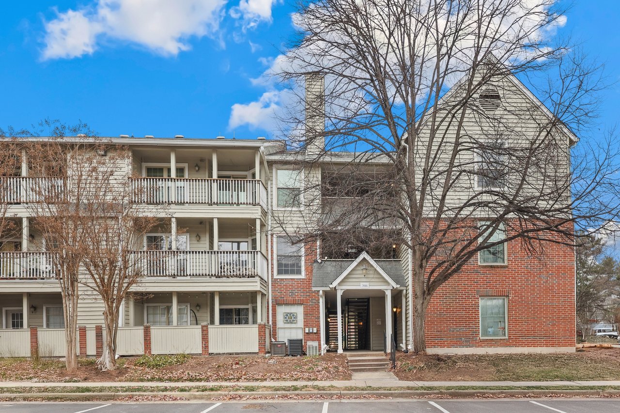 3916 Penderview Dr #427, Fairfax, VA 22033