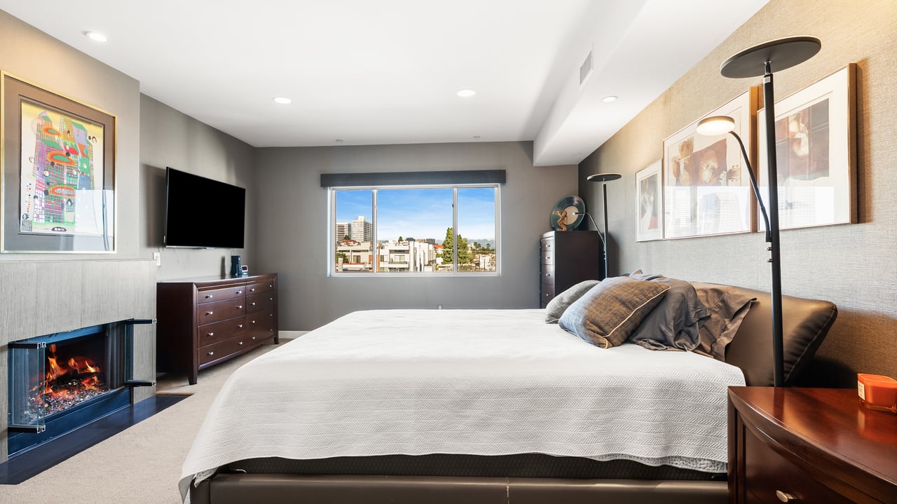 12026 Rhode Island Ave Unit: PH1