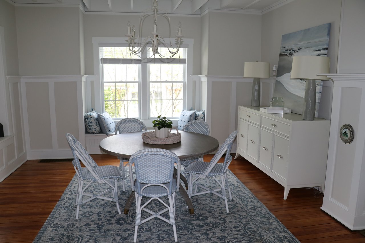 A Classic Bay Header with a Pool House