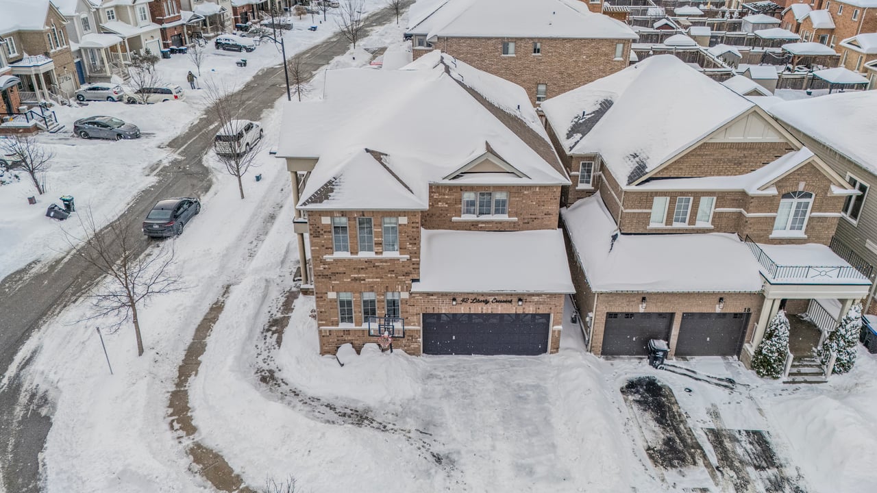 42 Liberty Crescent, Bradford