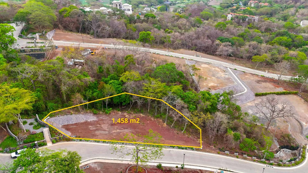 Laurel Lot #18 | Private Build-Ready Lot in Reserva Conchal