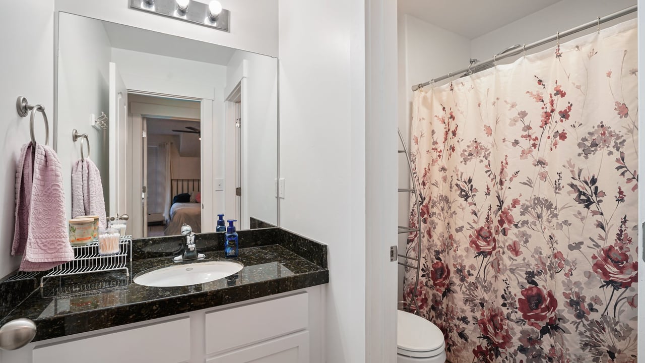 4475 S Lochnivar