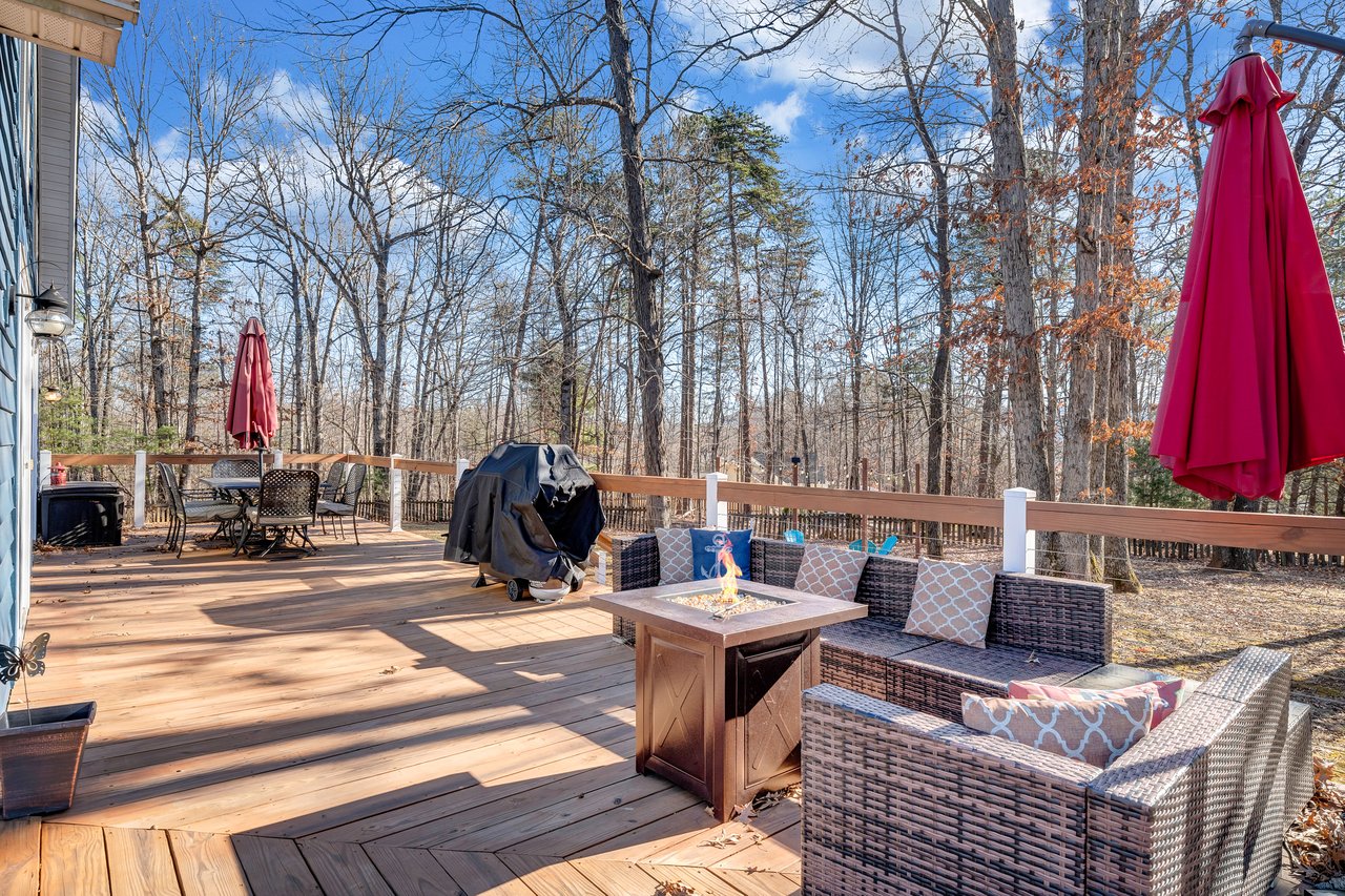 100 Sandpiper DR