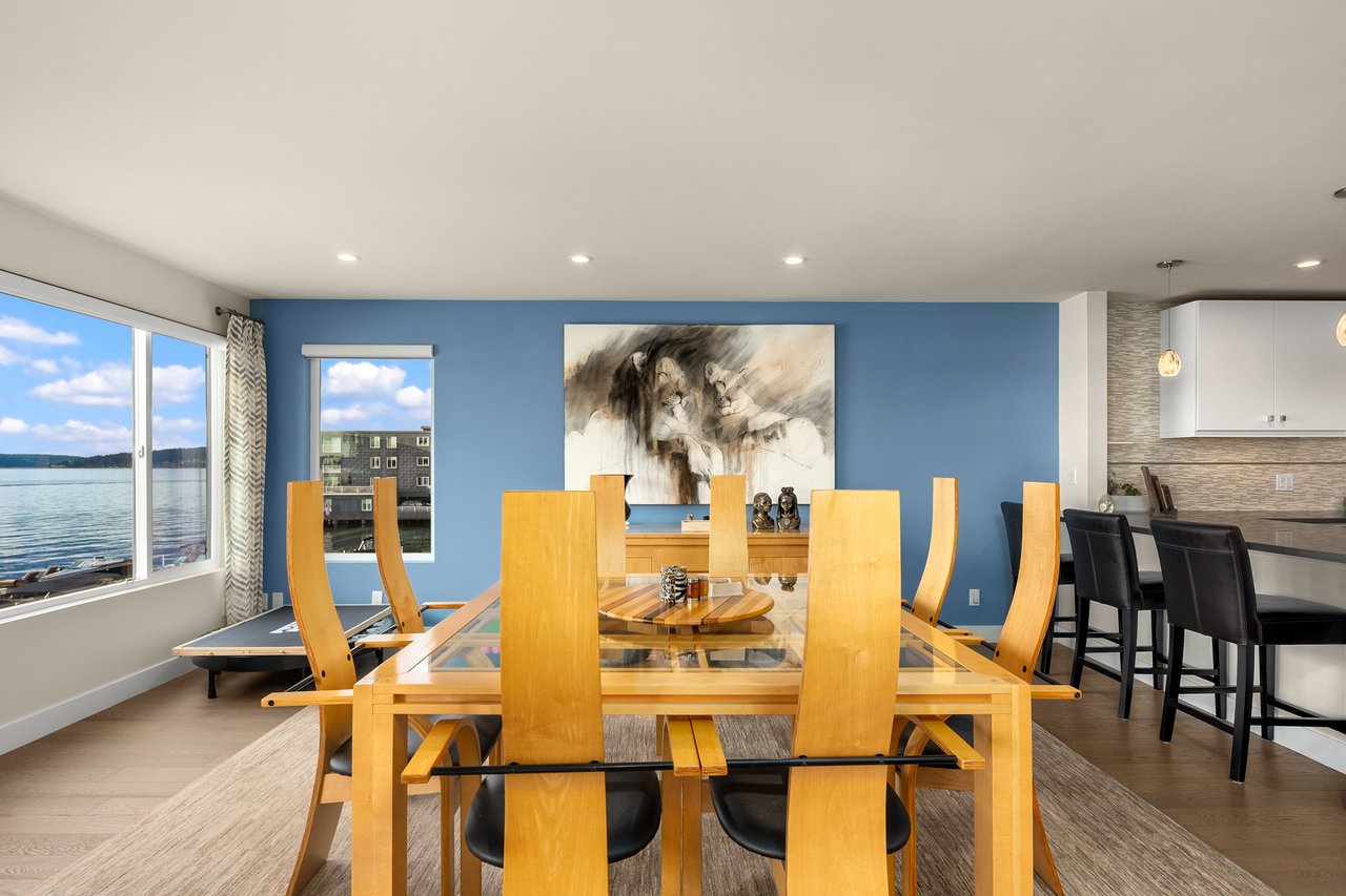 827 Lake Street S Unit: 205