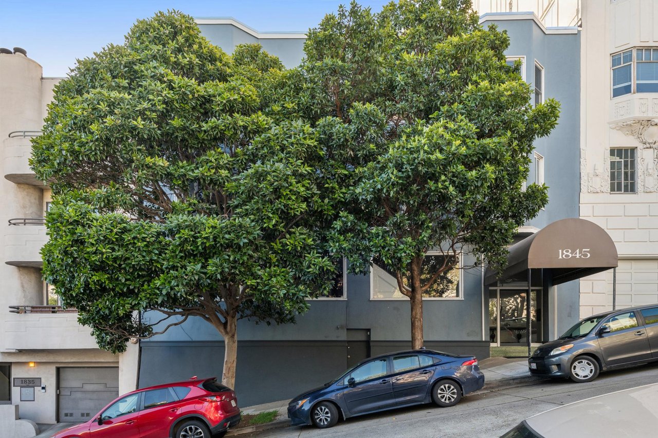 1845 Leavenworth #202