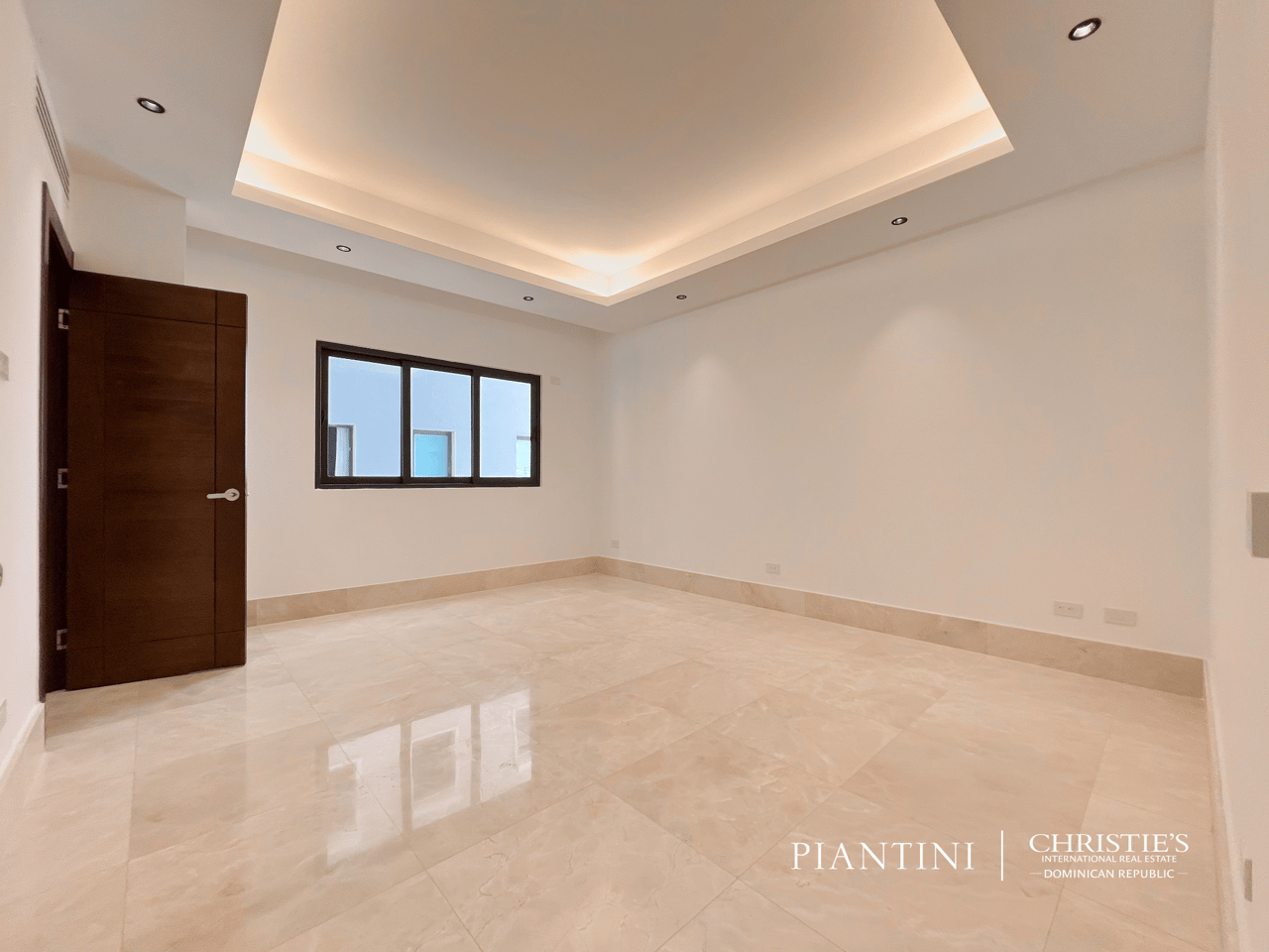 Modern Luxe, Santo Domingo