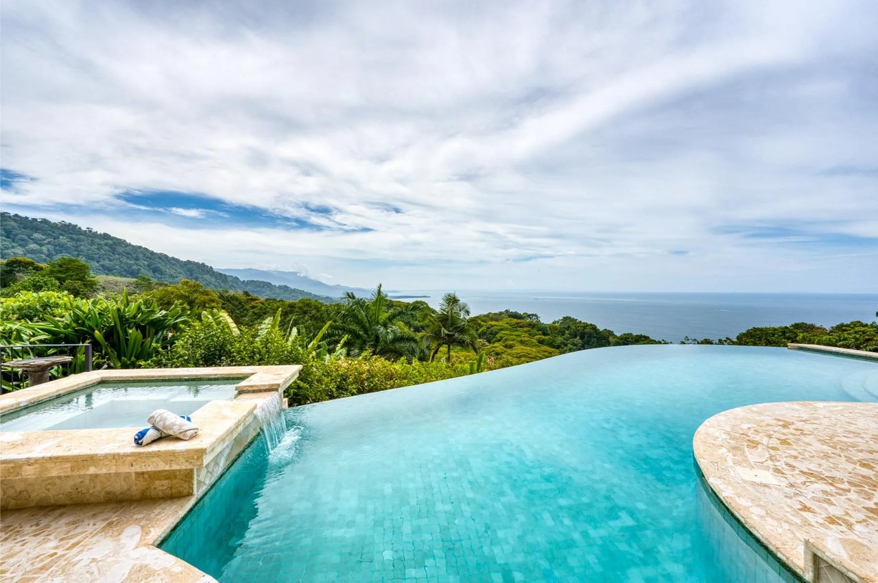 Luxury Ocean View Home, Dominical, Puntarenas