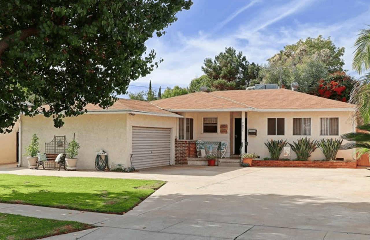 7021 Lasaine Ave, Lake Balboa