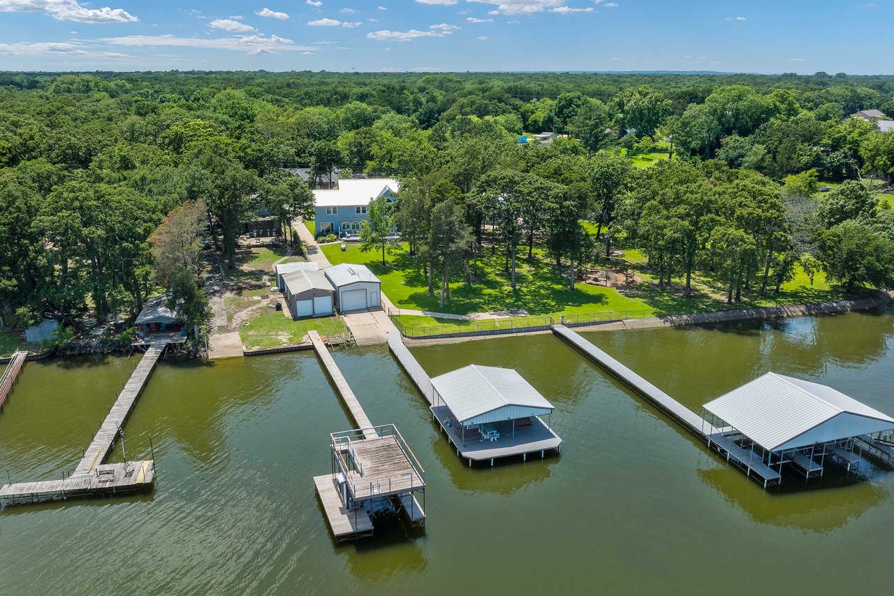 Lakefront Luxury