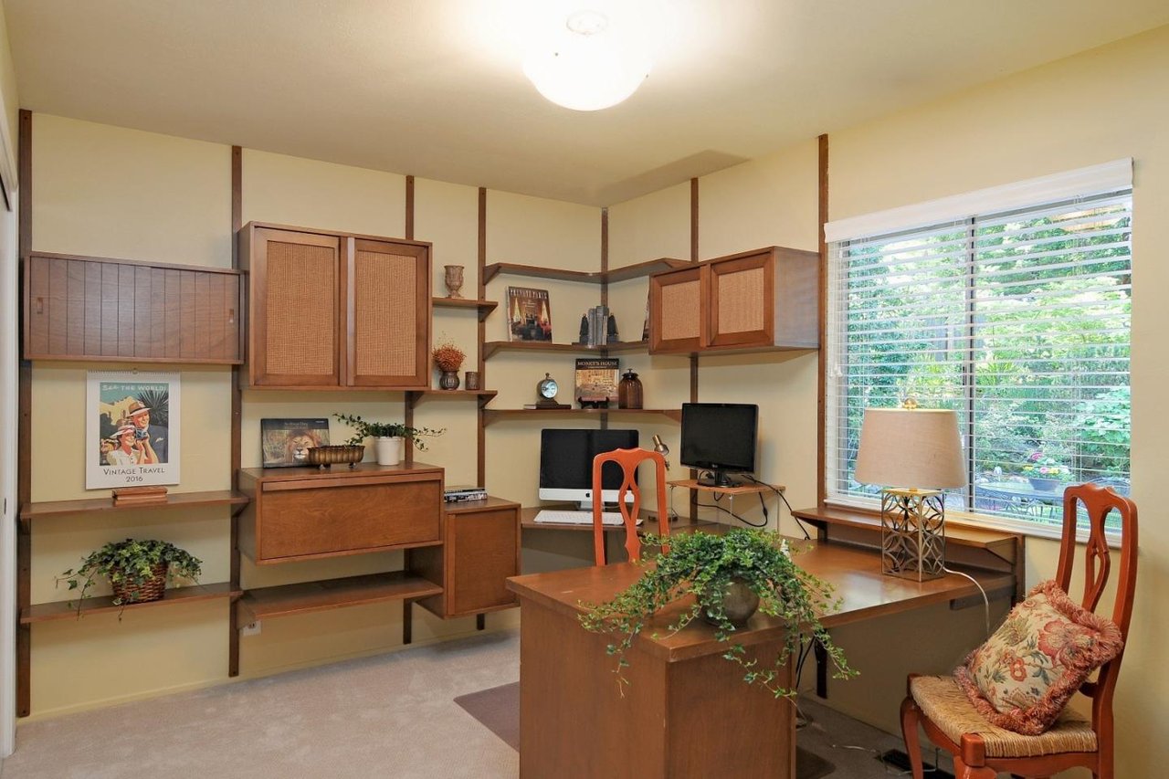1115 Cascade Drive