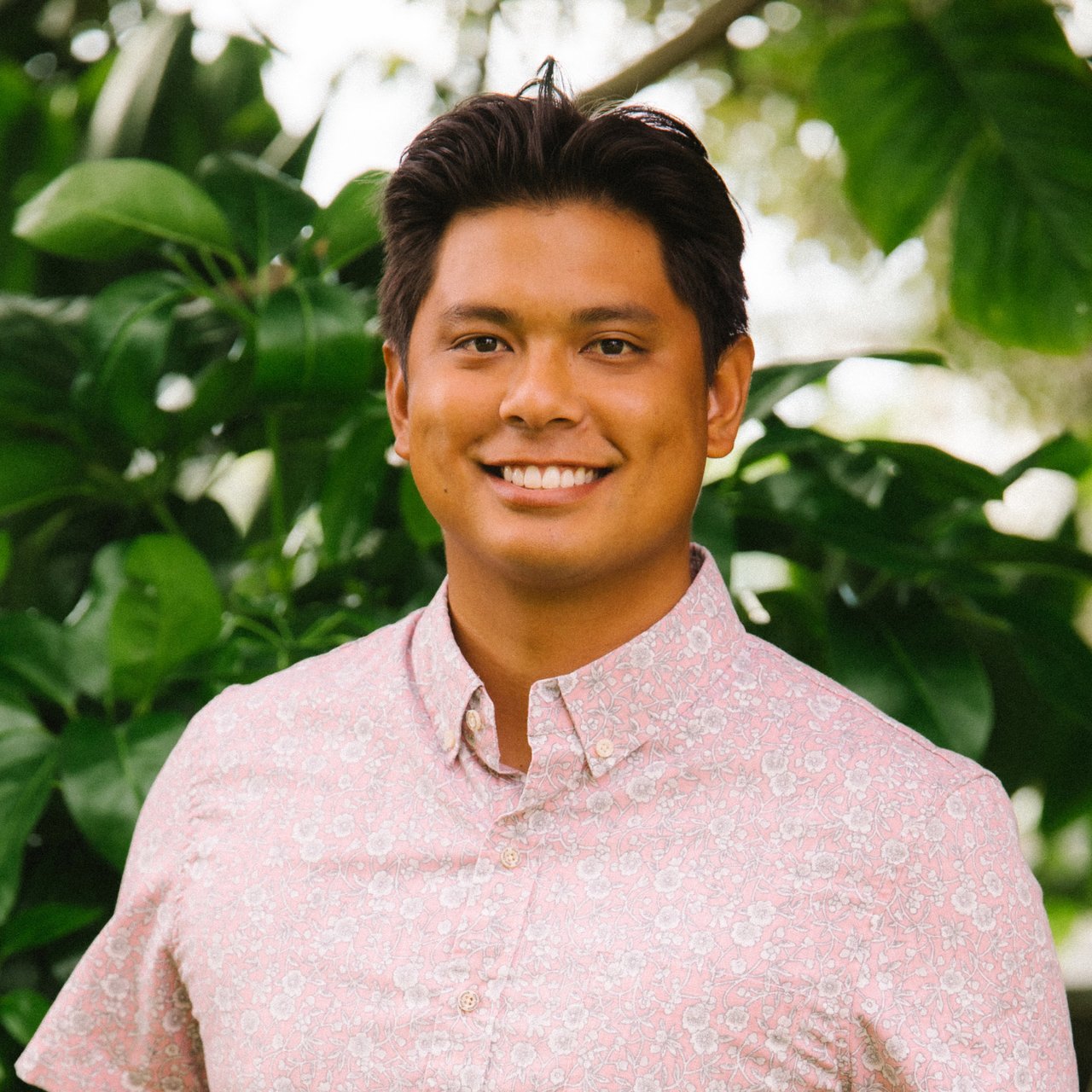 Chaston Marcos Lahaina, HI Real Estate Agent Headshot