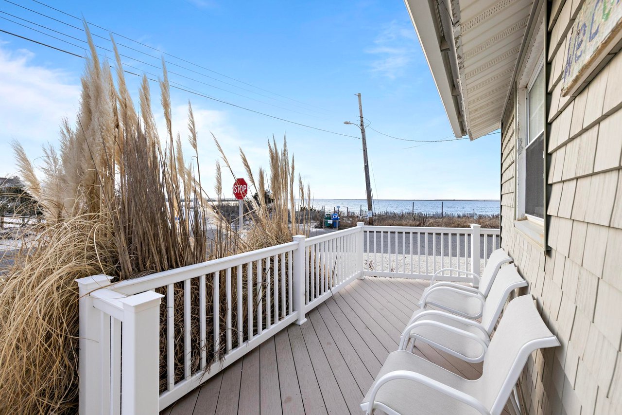 25 Joan Rd, Long Beach Township - Pet Friendly 