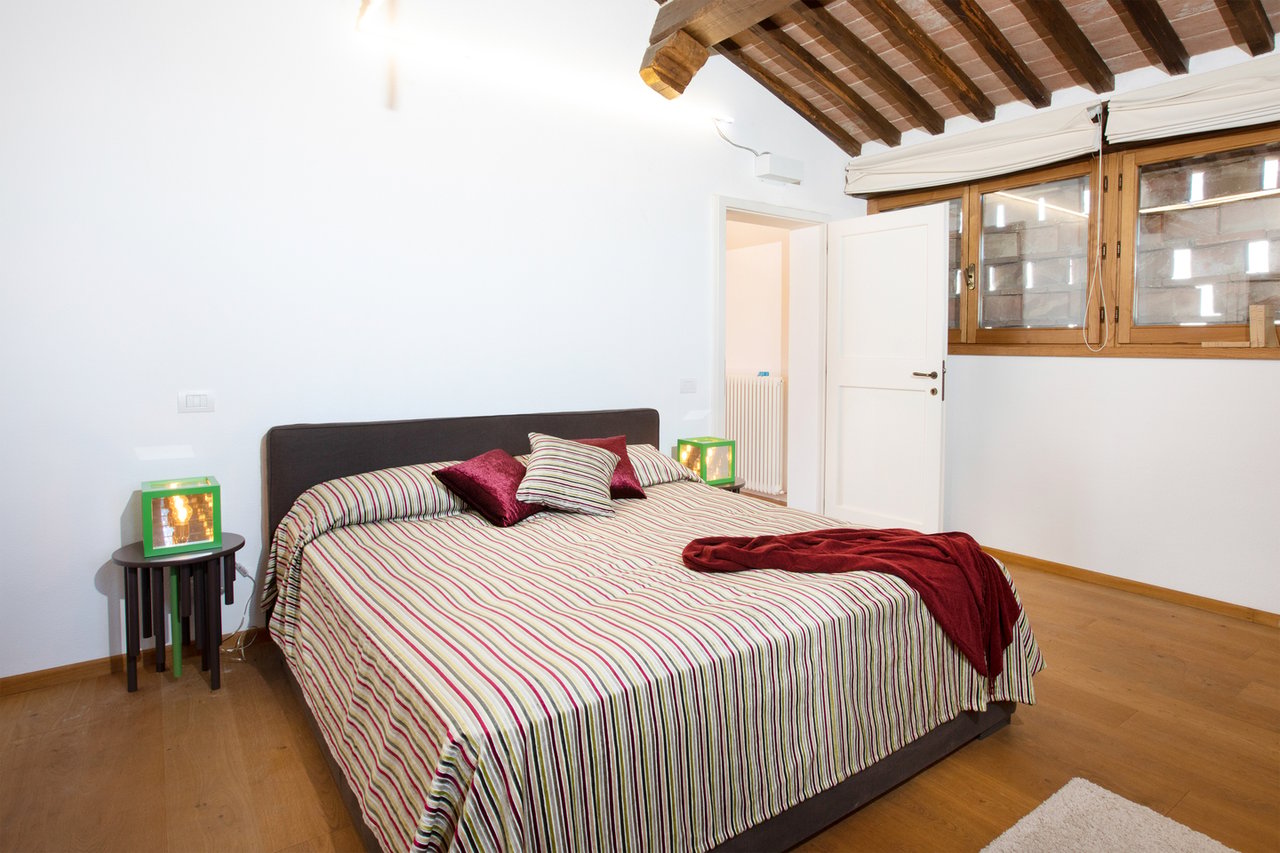 Country Luxury Home For Rent in Valdorcia