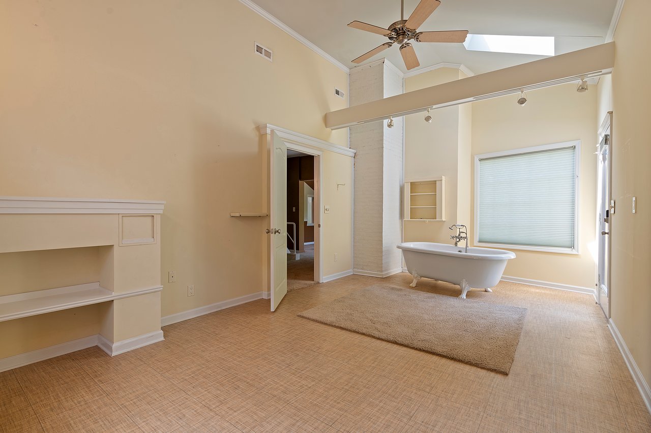 One-of-a-Kind Huntsville Retreat