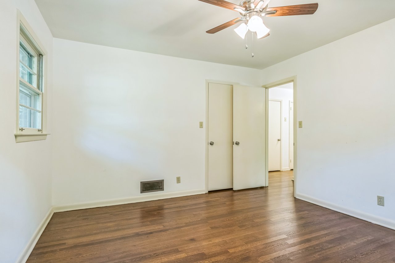 1646 Rainier Falls