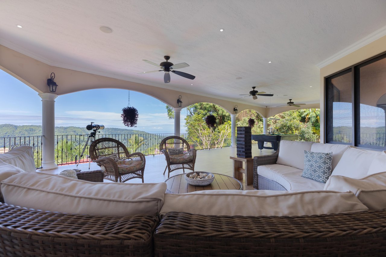 CASA ORQUIDEA – LUXURY HOME WITH OCEAN VIEWS IN GATED COMMUNITY