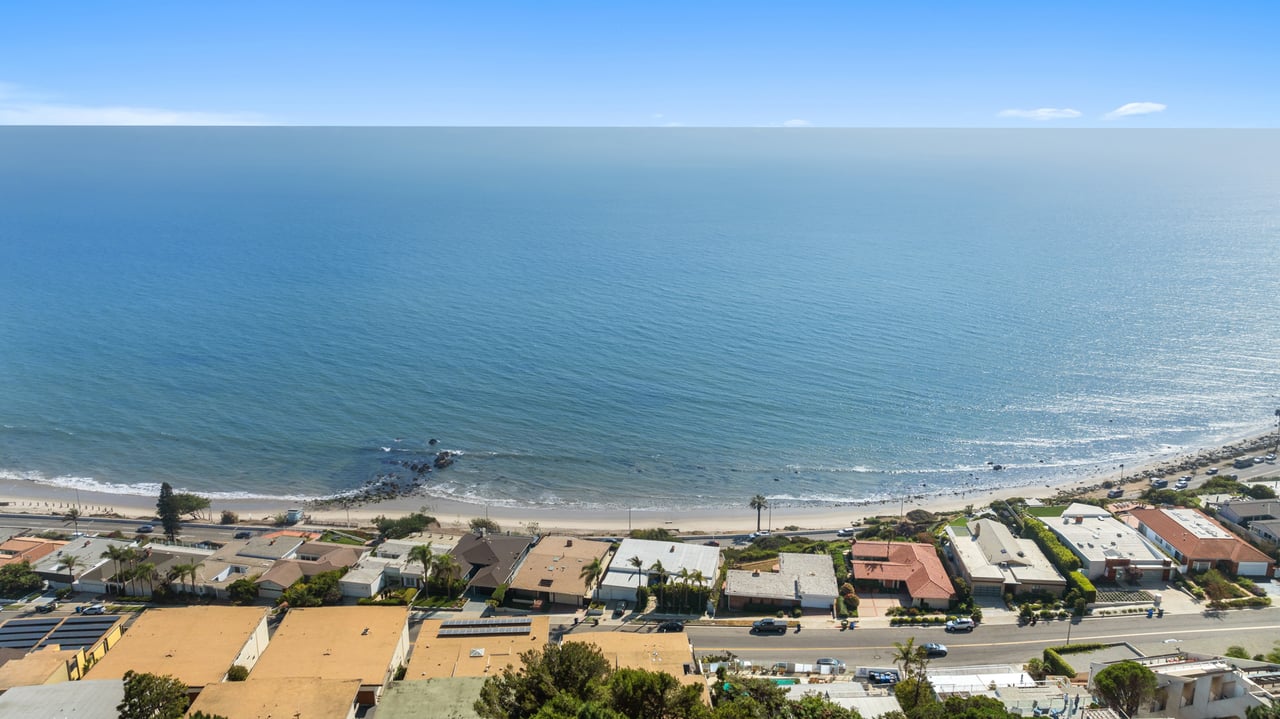 18111 Coastline Dr Unit: 1