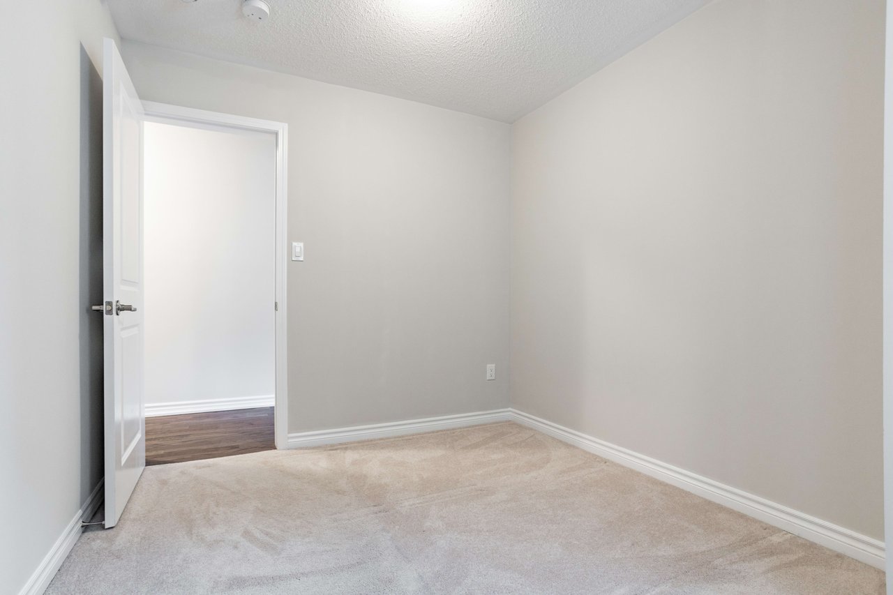 Townhome in Desirable Preserve Community!