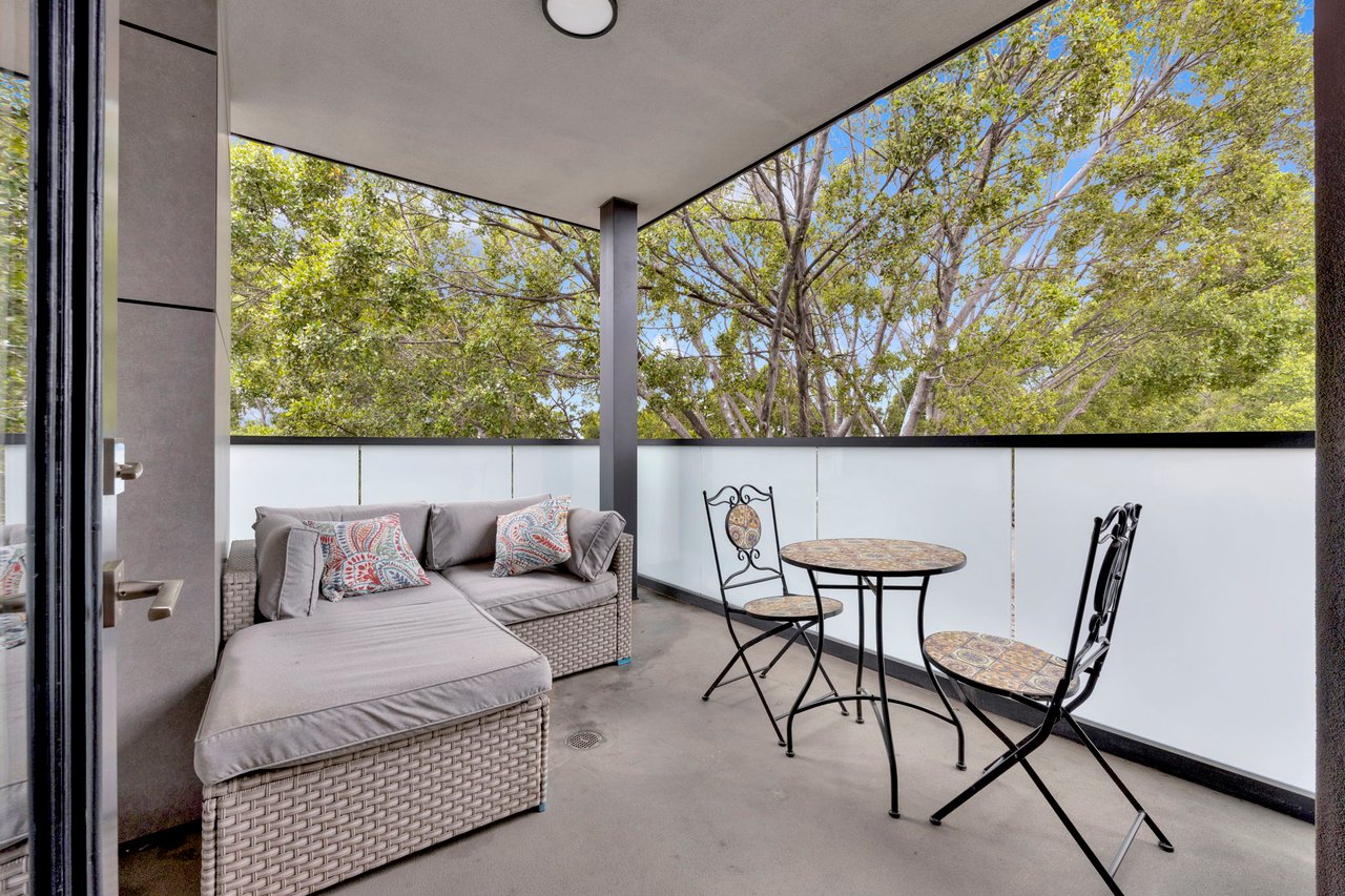 178 S Euclid Ave #301