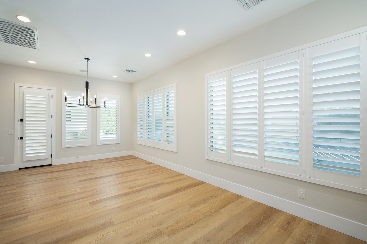 5537 E VIA CABALLO BLANCO