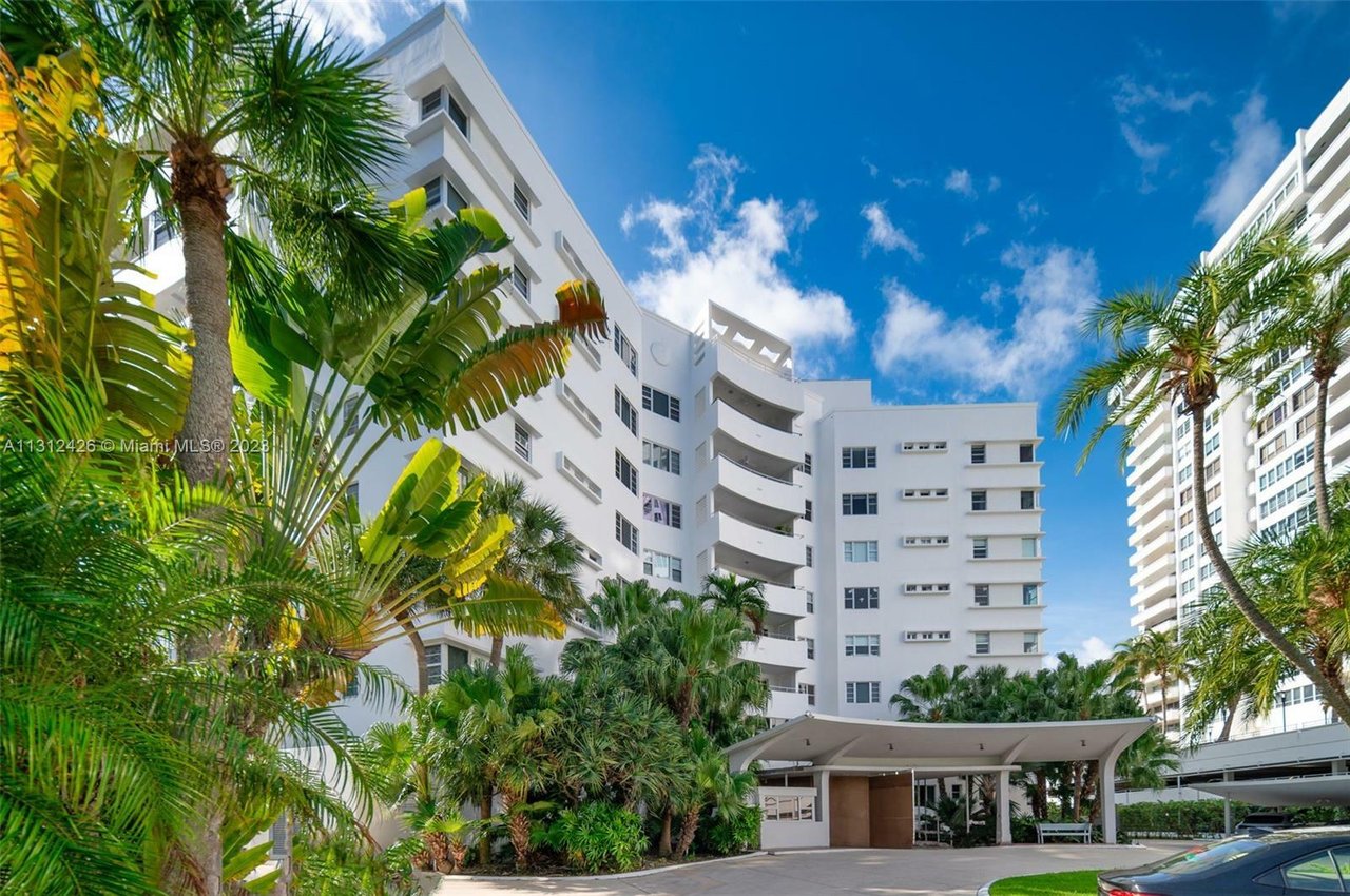 16 Island Ave #7D