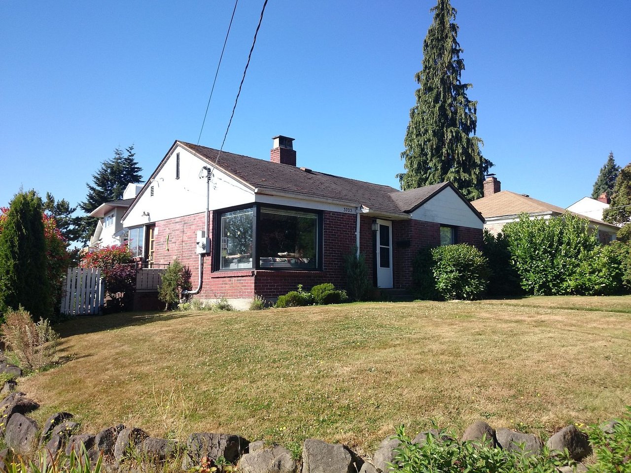 3703 SW Charlestown St