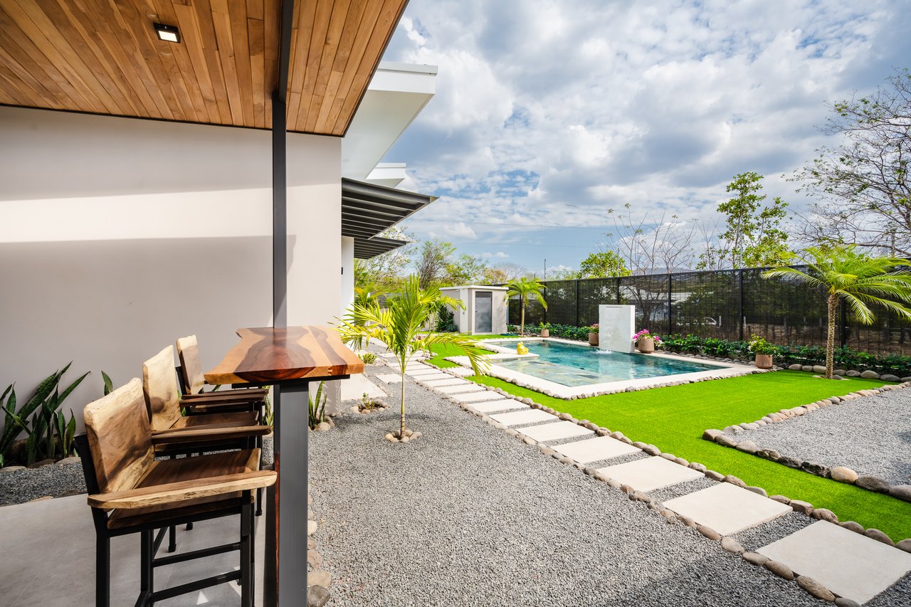 Villa Aurora | New 5BR Luxury Home Minutes from Playa Penca & Potrero