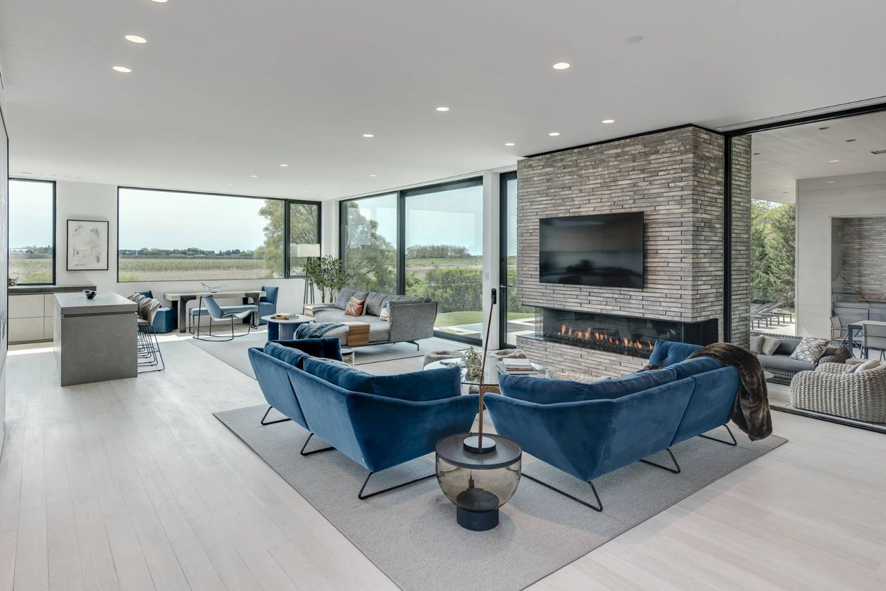 82 Wheaton Way