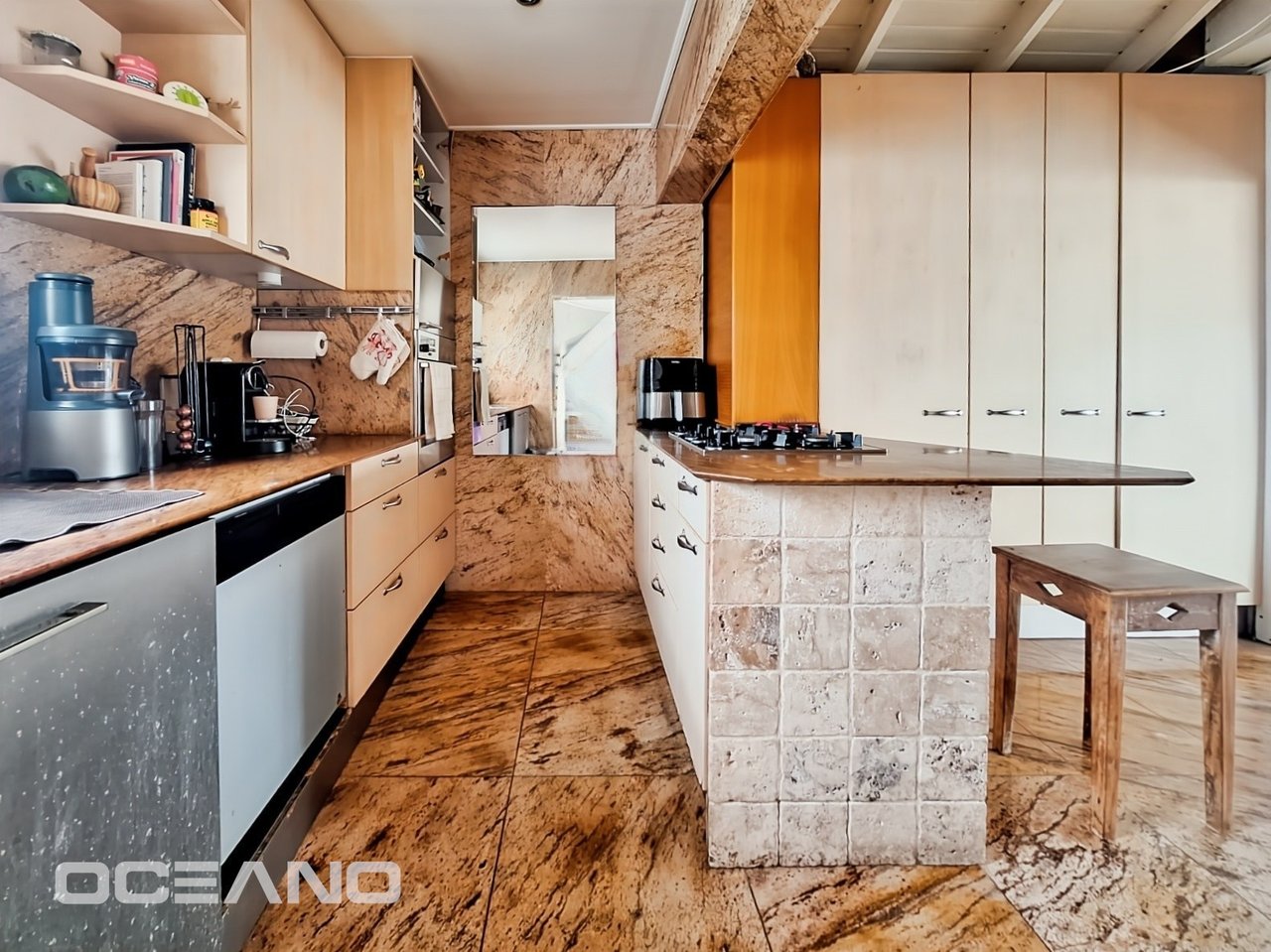 3 bedrooms Townhouse + Studio 