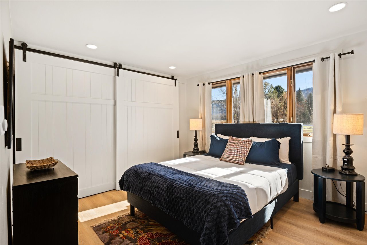 Beautifully Remodeled Home in the Heart of the Valley
