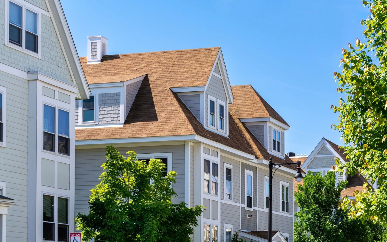 7 Clever Questions to Ask the Neighbors Before Buying A Home