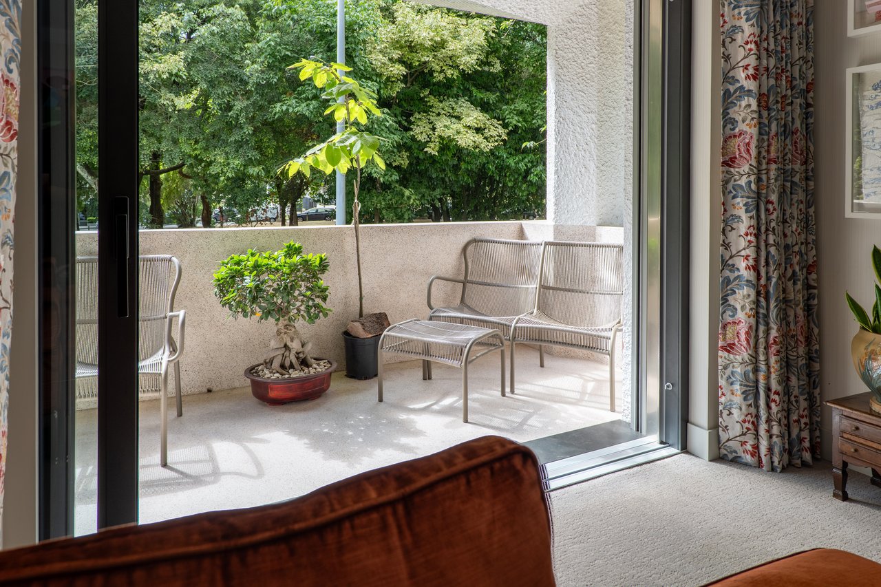 Exceptional Fully Renovated 2+1 Bedroom Apartment in Boavista, Porto