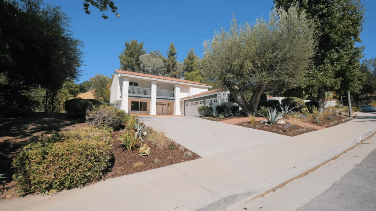 4430 Park Aurora, Calabasas