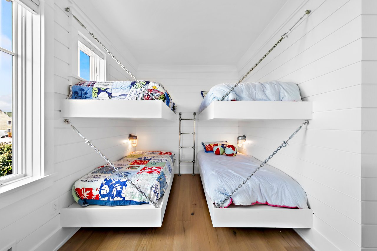 917 S Atlantic Avenue, Beach Haven