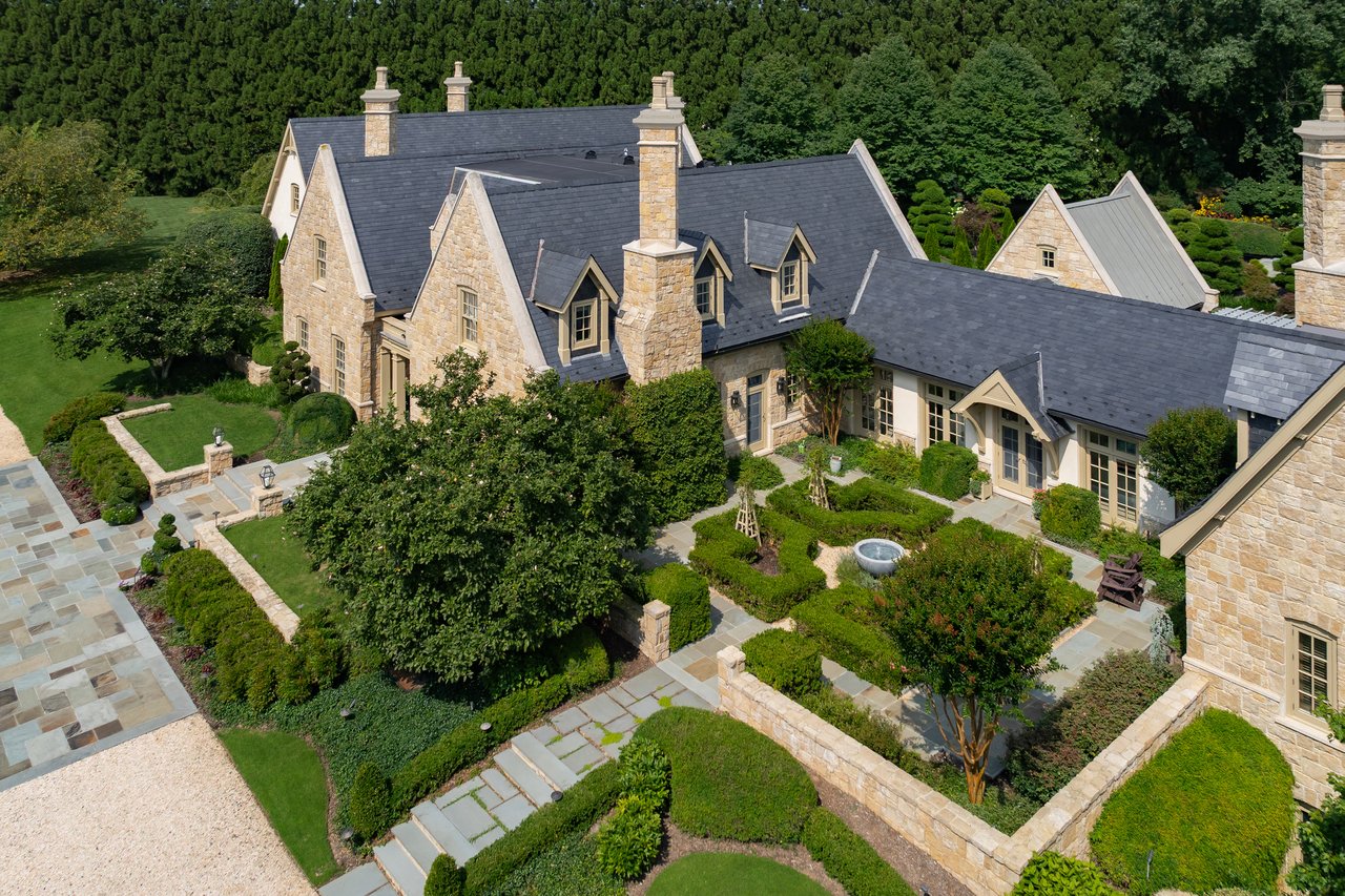 Alderley Manor