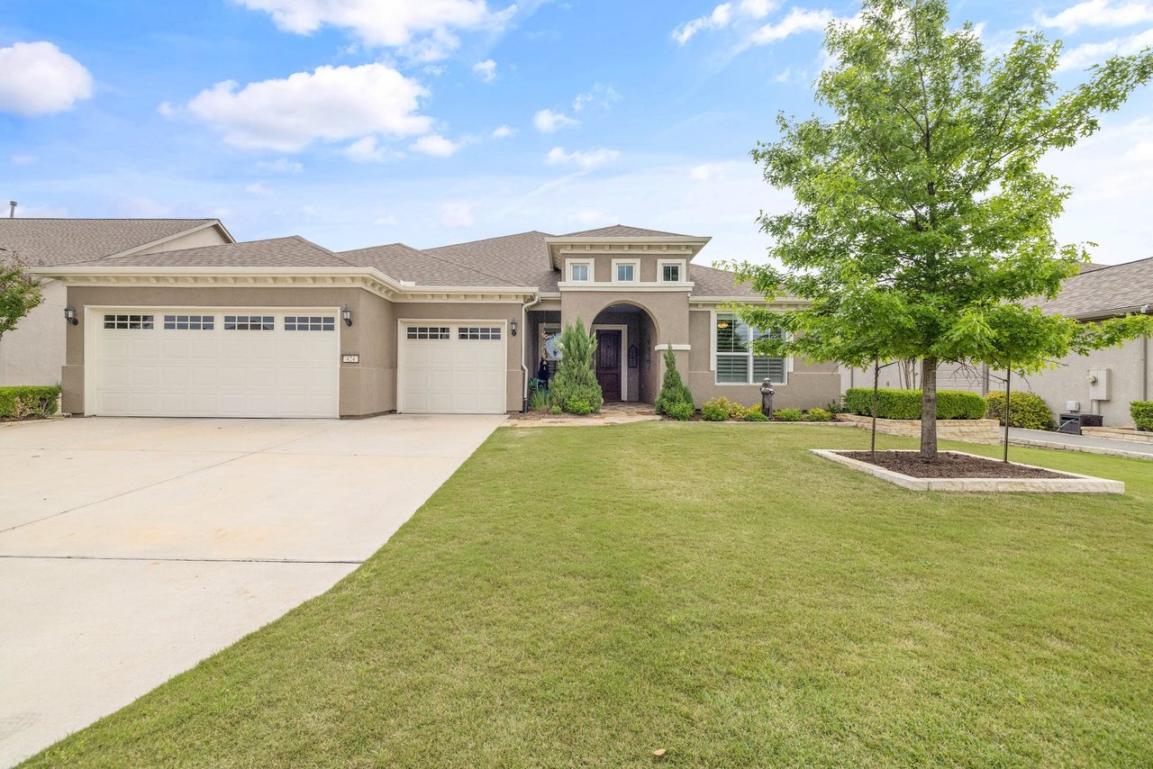424 Star Mountain Ln, Georgetown, TX 78633